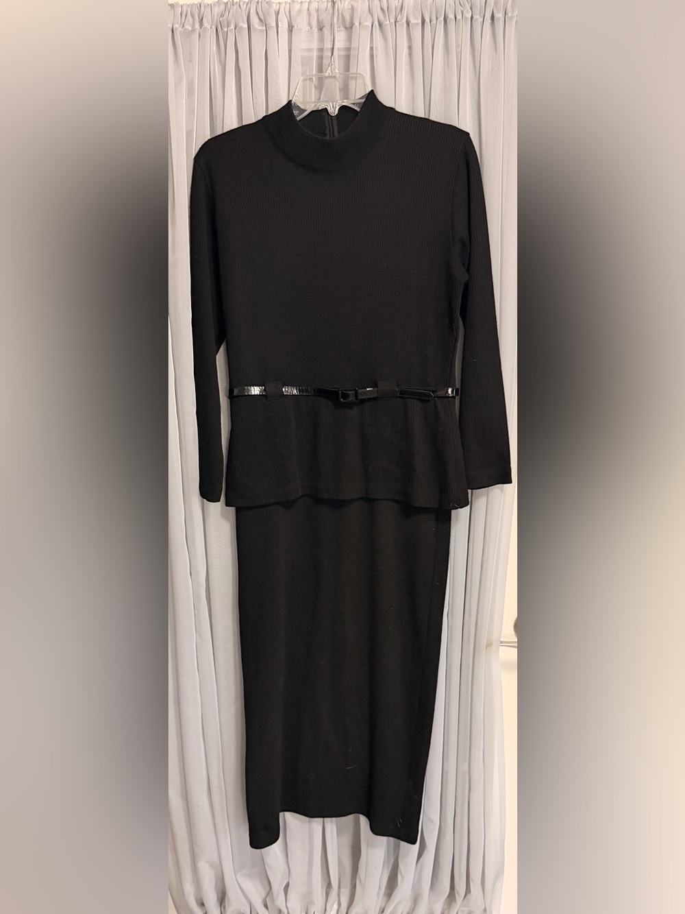 Liz Claiborne Wool Blend Vintage Black Long Sleeve Knit Dress with Patent Belt